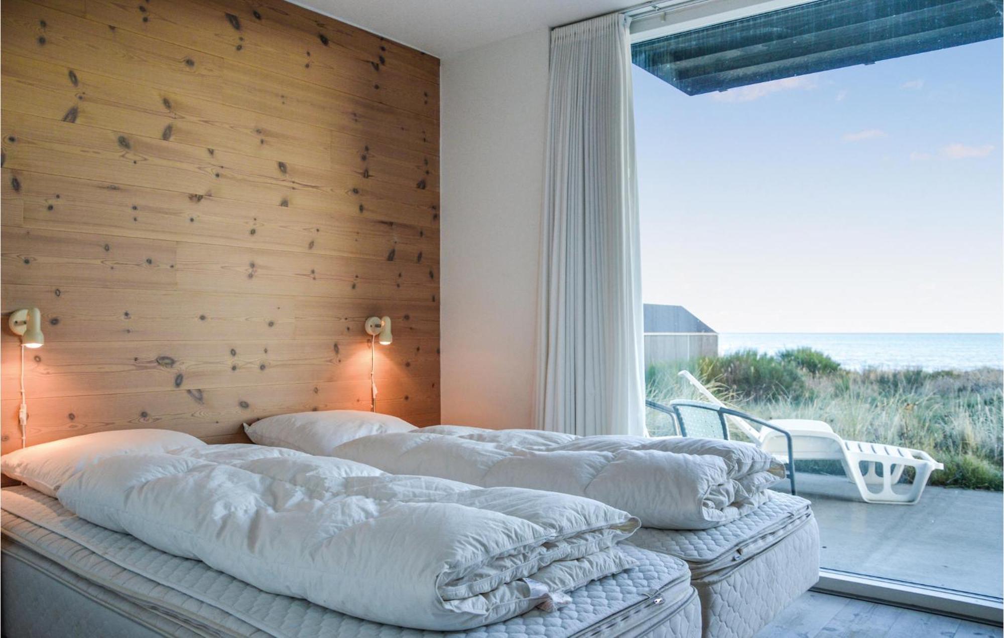 2 Bedroom Gorgeous Home In Hvide Sande Esterno foto